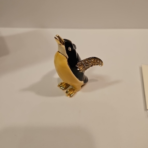 art form Limited Edition Macaroni Penguin Trinket Box Objet d' Art - Picture 12 of 15